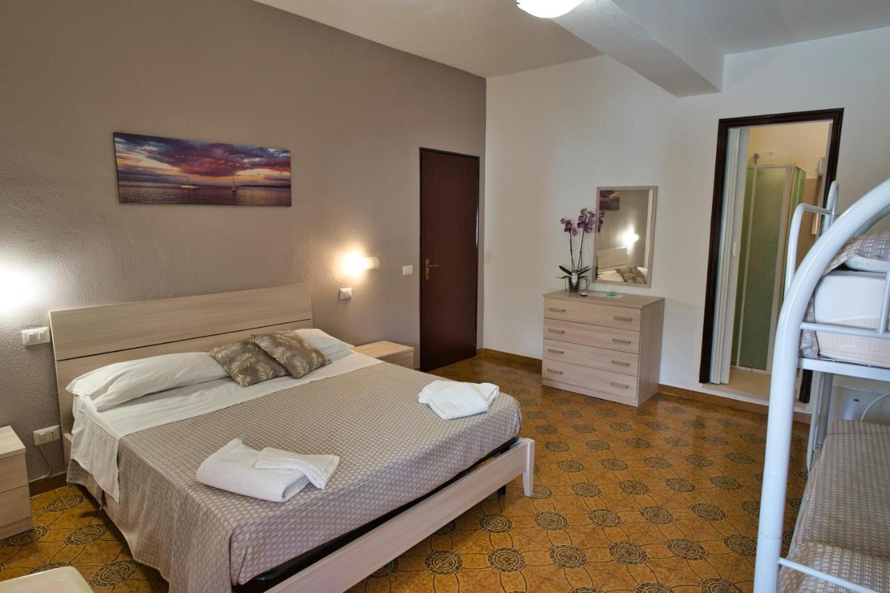La Ruota Hotel Oliveri Ngoại thất bức ảnh