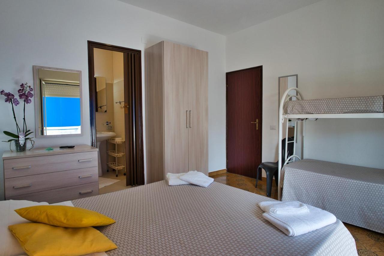 La Ruota Hotel Oliveri Ngoại thất bức ảnh