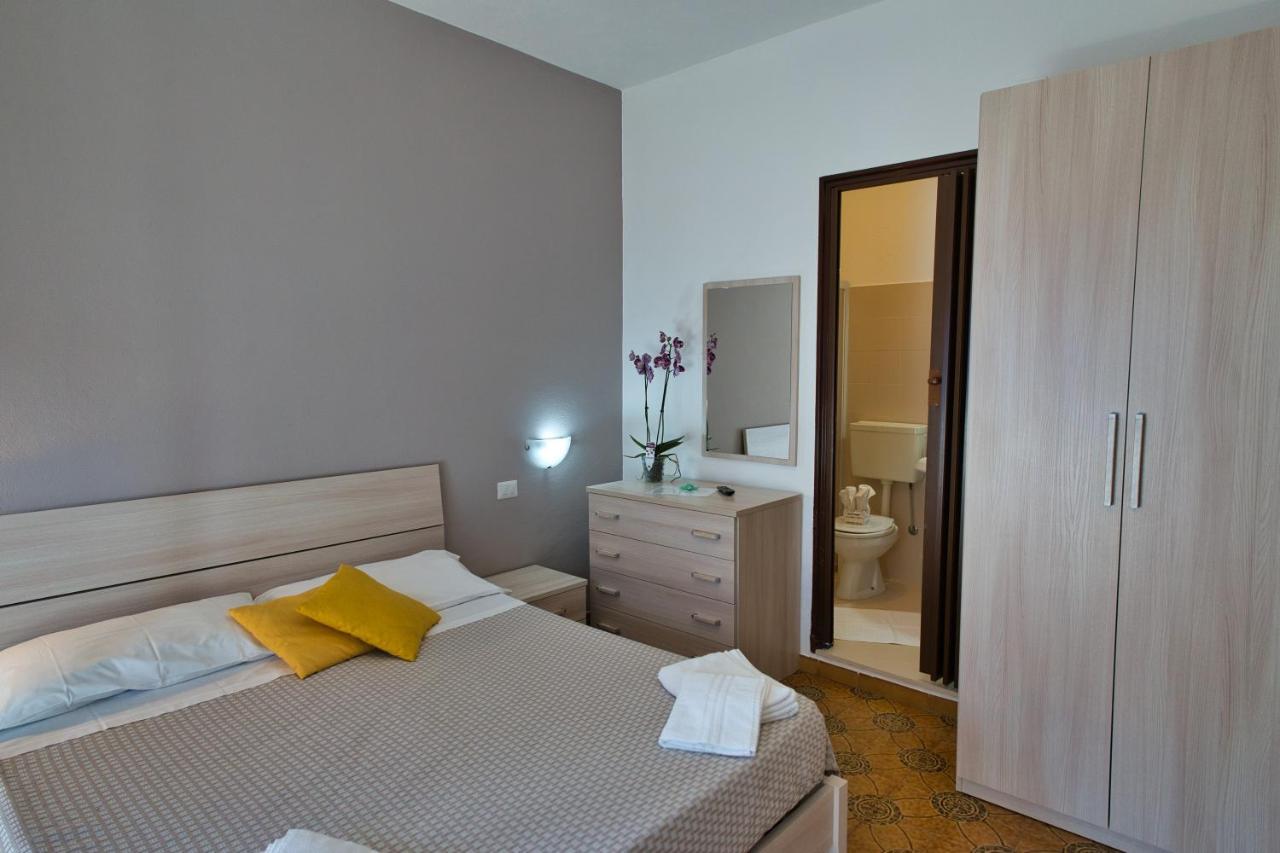 La Ruota Hotel Oliveri Ngoại thất bức ảnh